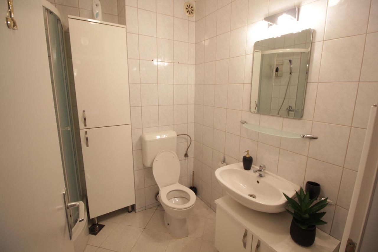 Nordlys Apartment ทูซลา ภายนอก รูปภาพ